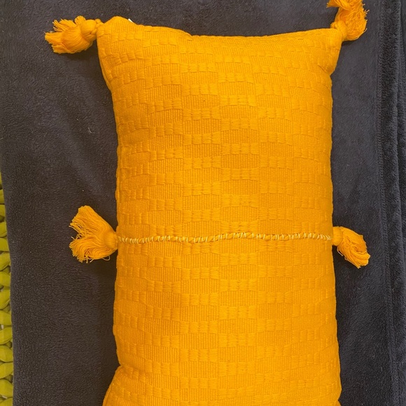 Archive New York Antigua Pillow - Solid Orange - Picture 6 of 6